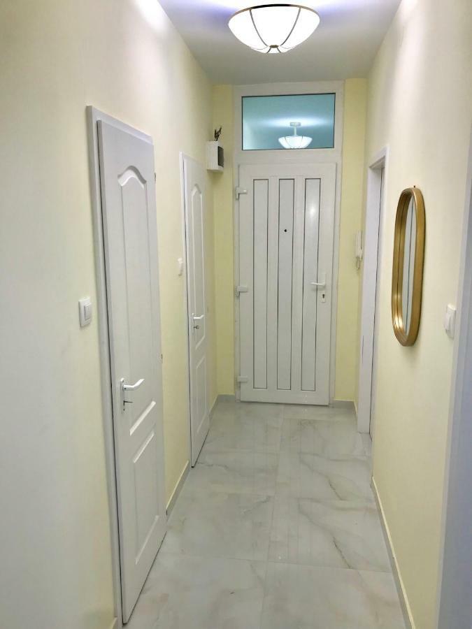 Ella Apartman Дебрецен Экстерьер фото