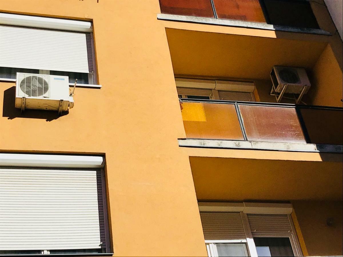 Ella Apartman Дебрецен Экстерьер фото
